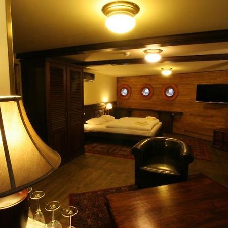Botel Ristorante Matylda Praha Eksteriør bilde
